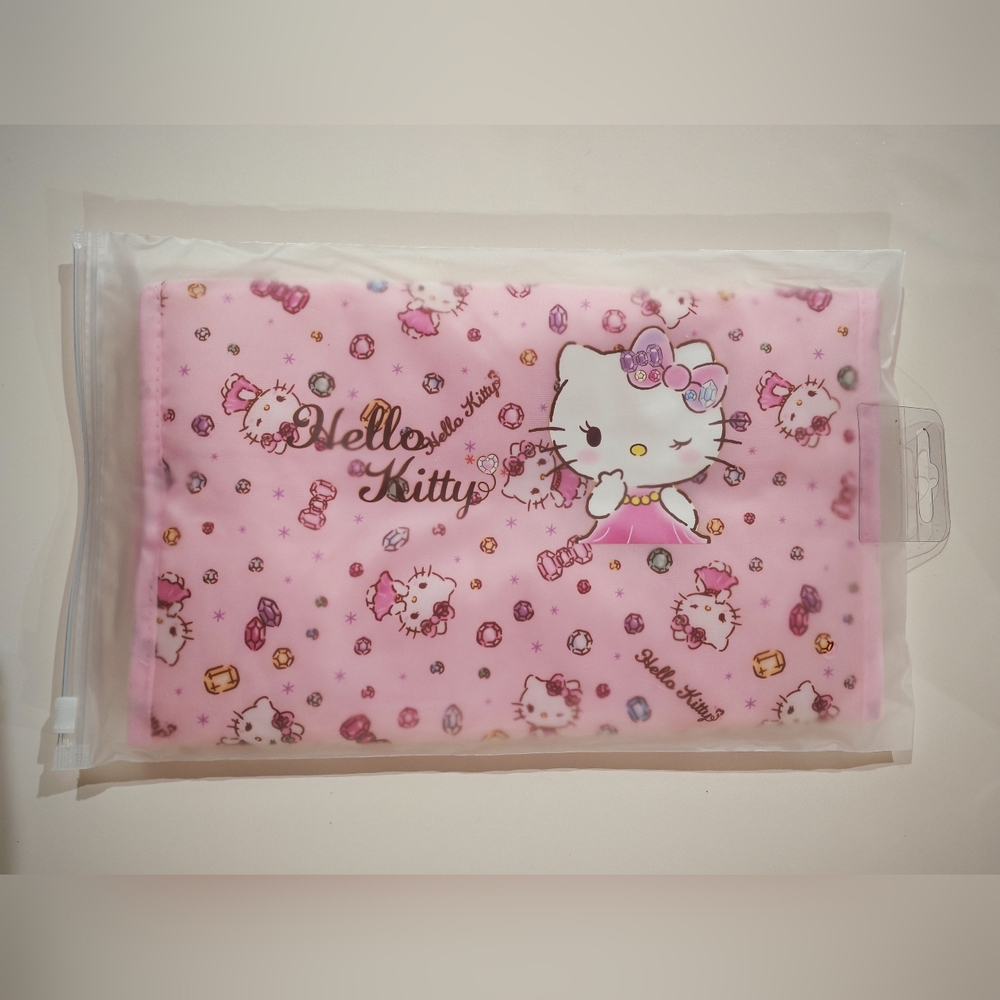 Hello Kitty Tissue Box Cover - Picture 5 of 5